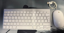 Apple Wireless Keyboard A1314 Bluetooth Silver Mac Compatible and Apple Mouse