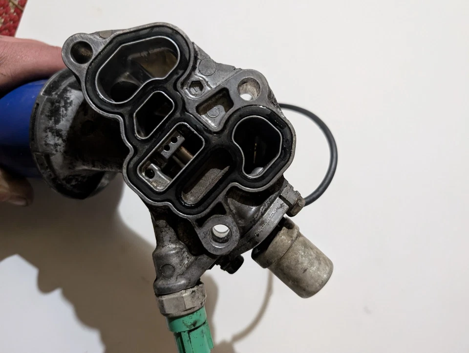 OEM Oil Filter Housing Cooler Assembly with Sensor – Fits 2001 Acura MDX 3.5L V6 - Image 4 of 4