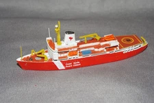 ALBATROS CDN ICEBREAKER 'CCGS LOUIS S. ST LAURENT' 1/1250 MODEL SHIP