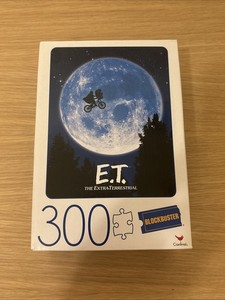 E.T. Movie Poster 300 Piece Puzzle Blockbuster Cardinal 18x24 45.72 X 60.96cm
