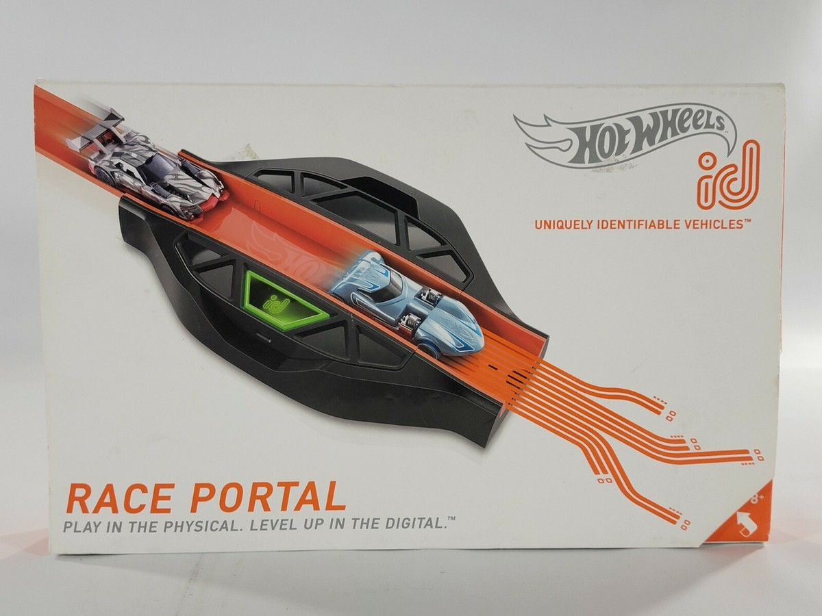 Hot Wheels ID Race Portal Smart Track System Exclusive Cars