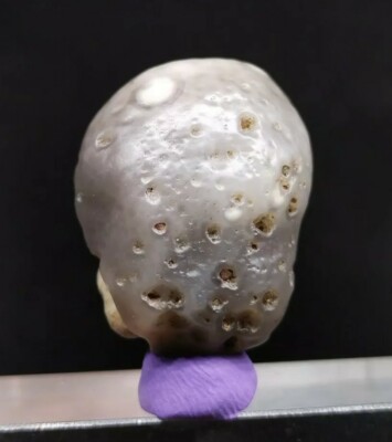Ghobi desert agate with interesting formation from pak
