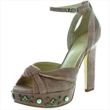 GUESS Kenzie Pinkish Tan SUEDE LEATHER Ankle Strap PLATFORM HEELS SZ 7.5 STUDS
