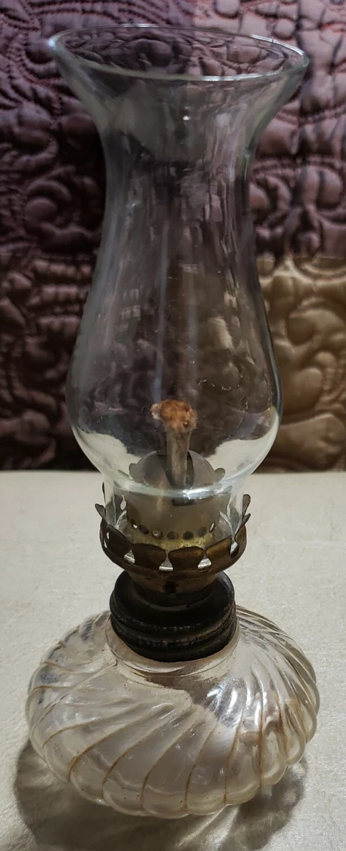 Small oil lamps antique deals