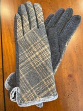Woman's Grey Plaid Gloves