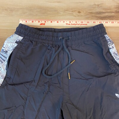 Adidas x Pixar Shorts Mens Small The Incredibles Black Drawstring