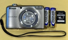 Nikon Coolpix L29 16.1 MP Digital Compact Camera -Silver With Extras!