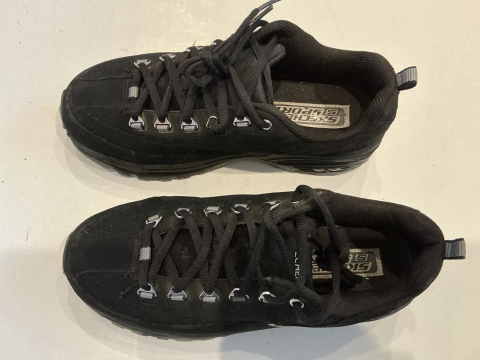 Zapatillas deportivas Skechers Premium para mujer 7,5 SN1718 negras de gamuza con cordones para caminar Foto 3 de 4