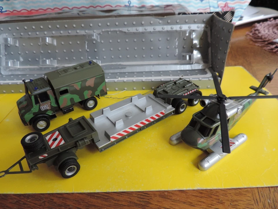 Cararama Mercedes Unimog militaire - Photo 4/4