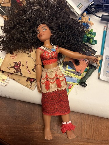 Moana Disney 11" bambola cantante Moana funziona