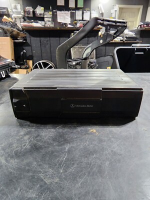Mercedes W220 S430 SL500 C320 CD Changer 6 Disk Player MC3010 OEM