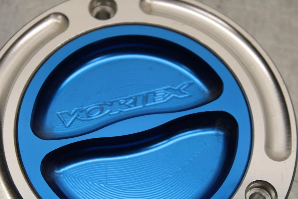 Tampa do tanque de combustível Yamaha YZF R6S 2007 BB594 - Imagem 2 de 4