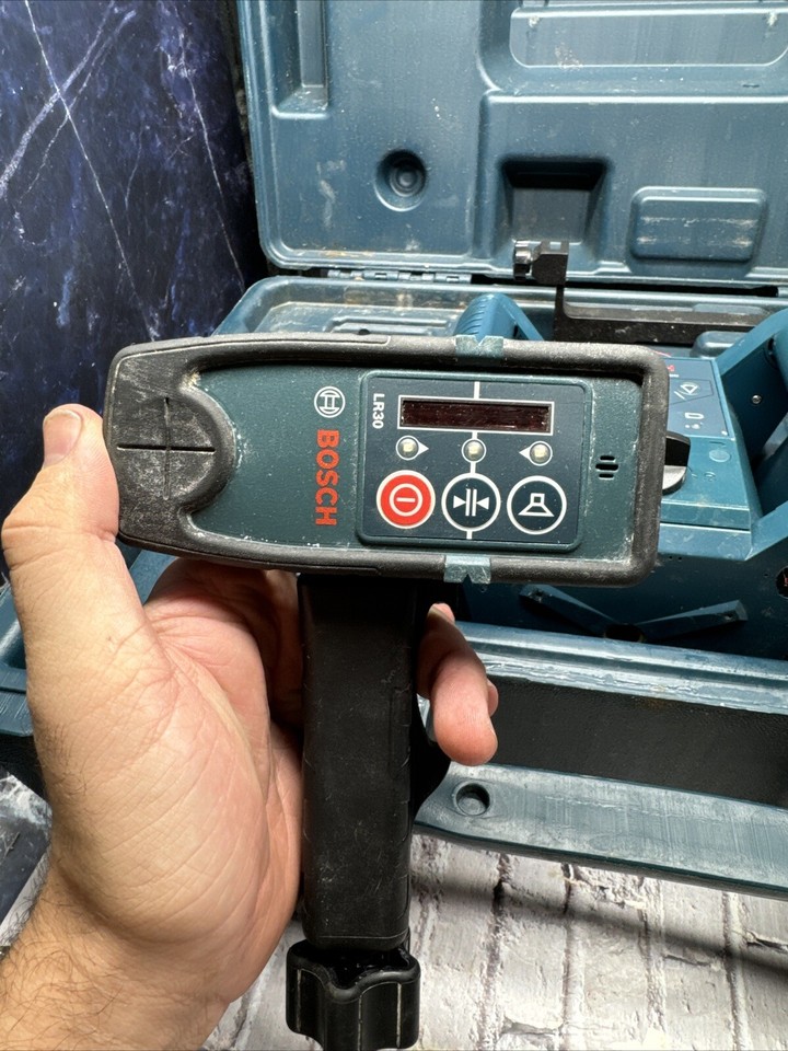 BOSCH GRL800 20HVSELF LEVELING ROTARY LASER LEVELW/LR30 Receiver W