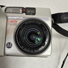 Olympus Camedia C-3020 Zoom 3.2mp Digital Camera