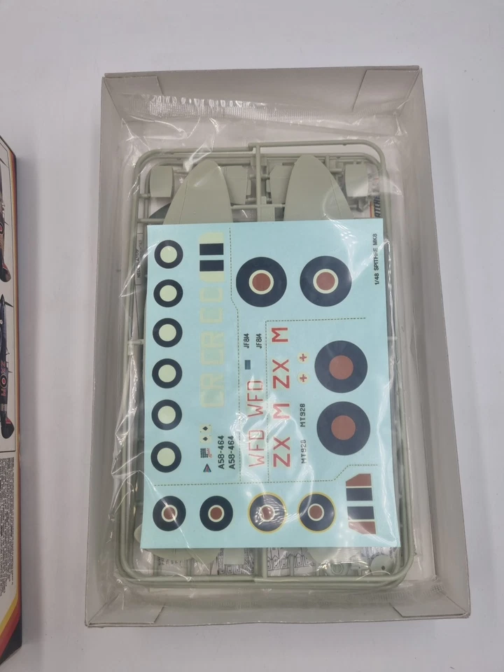 Matchbox Super Marine Spitfire Mk.8 (PK-460) 1:48 Plastic Model Aircraft Kit - Image 4 of 4