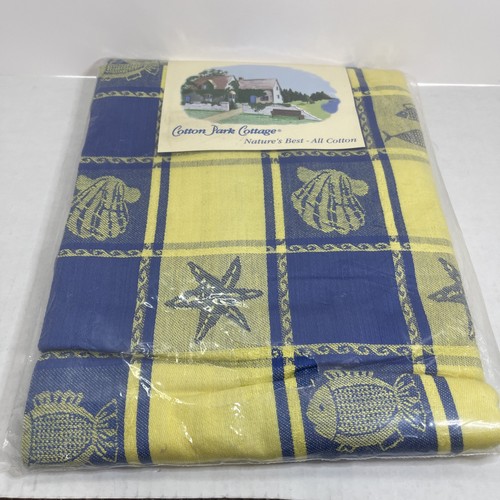 Mantel Cotton Park Cottage "BY THE SEA" Azul y Amarillo 70" REDONDO NUEVO EN PAQUETE - Imagen 1 de 6