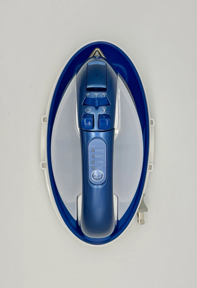 Panasonic NI-QL1000 Cordless 360 Freestyle Steam Dry Iron EUC - Image 2 of 4