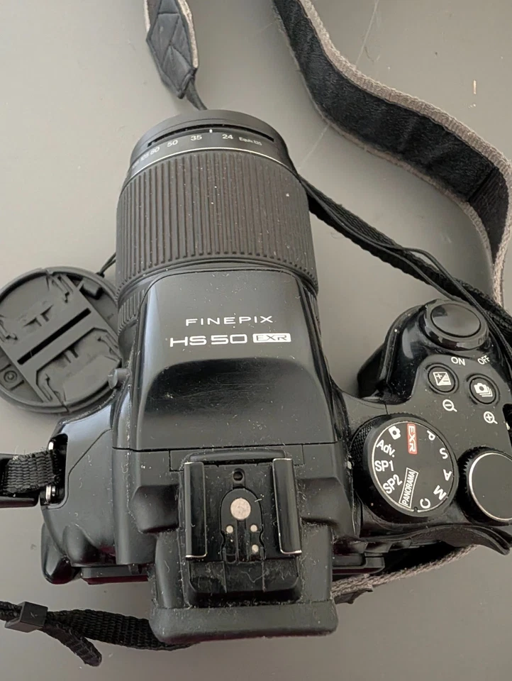 Fujifilm FinePix Series HS30EXR 16.0MP Digital + charger, photo 4 of 5