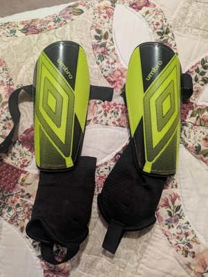 Umbro Ceramica 2.0 Soccer Shin Guards Lightweight Adjustable Size L Yellow Black