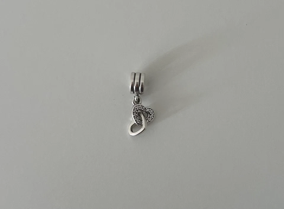 Pandora Verschlungene Herzen Charm Sterling Silber