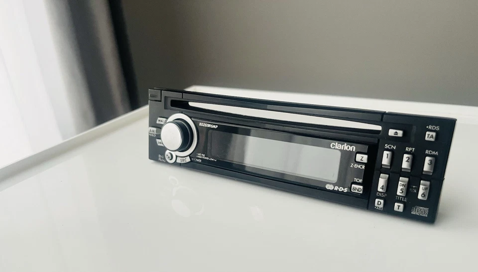 Autoradio Clarion BD269RGMP CD/MP3 - Immagine 4 di 4