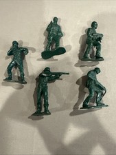 5 Vintage Green Army Soldiers Made In USA