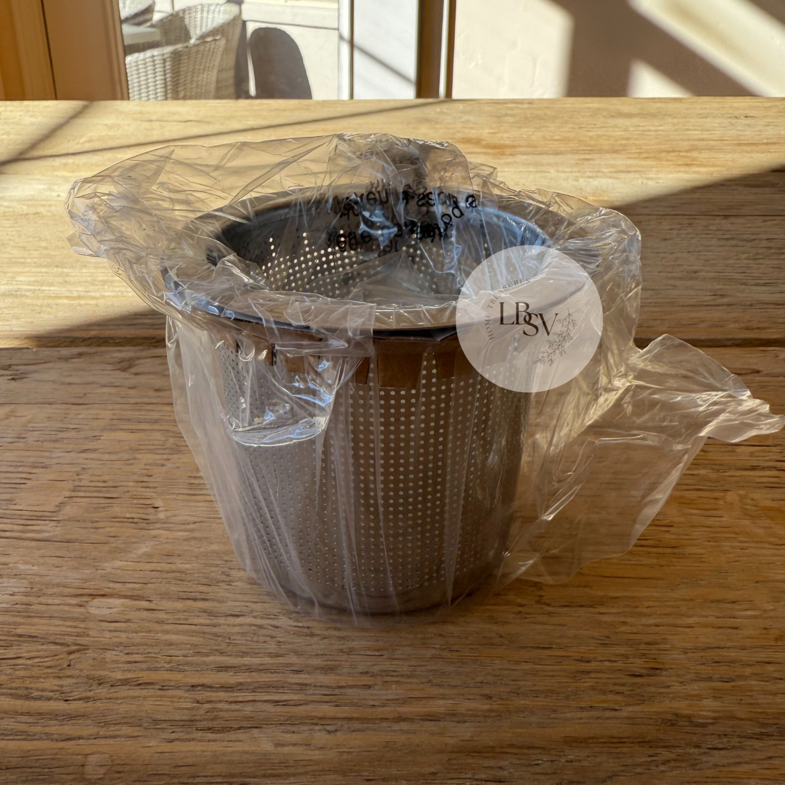 Le Creuset Stoneware Large Round 44 oz Teapot w/ Infuser Turquoise Blue NEW