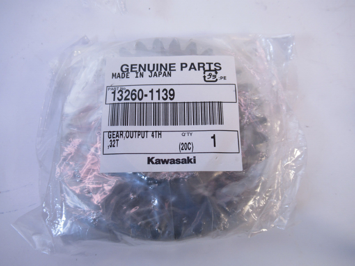 New Geunine OEM Kawasaki 13262-1139 Gear, Output 4th, 32T ZX1100