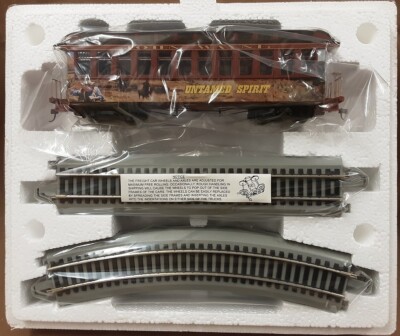 Hawthorn Village Bachmann On30 RTR John Wayne Passenger Car & EZ Track NEW