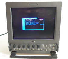 Monitor LCD Sony LMD-9030 8,4" z zasilaczem AC-LMP9 i torbą, używany