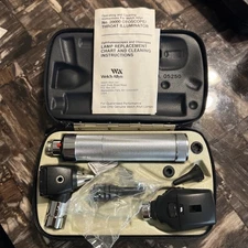 Welch Allyn Otoscope & Ophthalmoscope Medical Diagnostic Kit with Case 