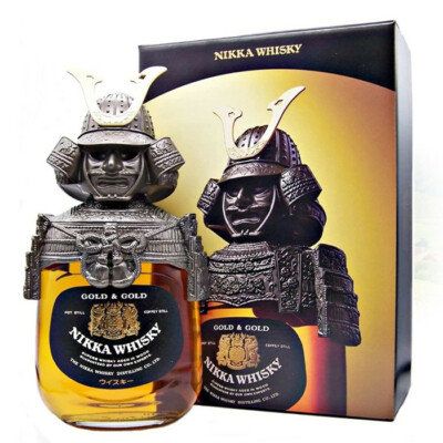 Nikka Gold & Gold Kabuto Samurai Whisky aus Japan - limitiert - 43 % Vol./ 0,7 L