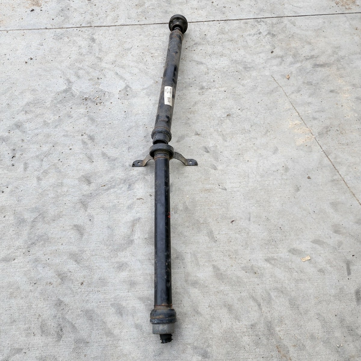 2013 2014 2015 2016 Audi A4 Rear Drive Shaft / Quattro Shaft OEM 8K0521101R