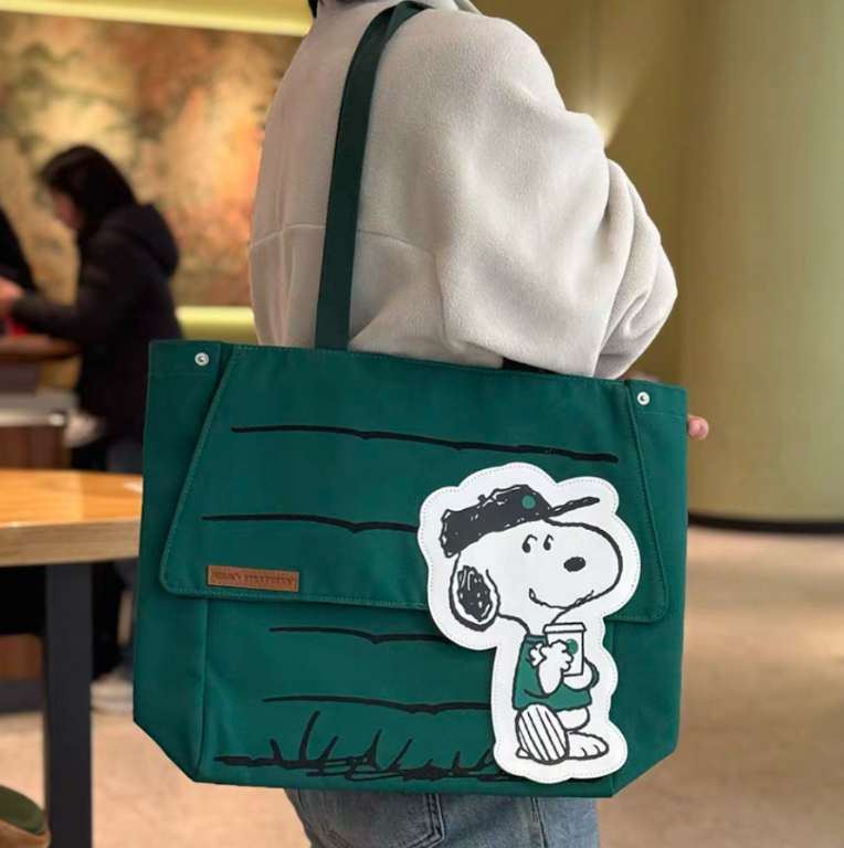 Starbucks x Peanuts Snoopy Green Tote Bag Limited Edition Shoulder
