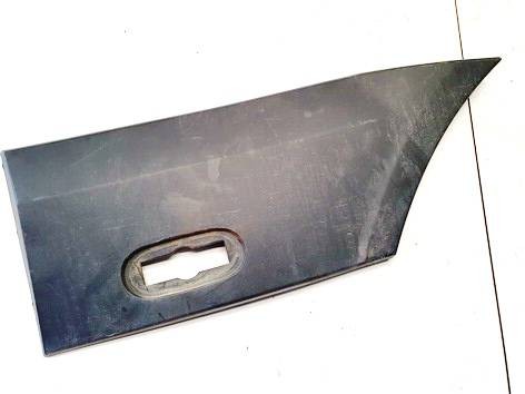 Rear fender trim