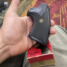 CJ-S PACHMAYR "PRESENTATION"  COLT SMALL Grip J FRAME GRIP Lot D