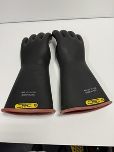Electrical NORTH ANSI/ASTM D120 RUBBER GLOVES CLASS 2 TYPE 1 SIZE 10 7000VAC RMS