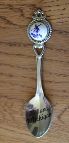 Vintage Souvenir Spoon Collectible Holland Michigan - 第 1/4 張圖片