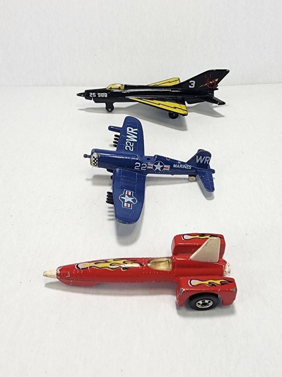 Hot Wheel TRICAR X8 BW Rocket Matchbox SB6 Mig 21 Scorpion Marine