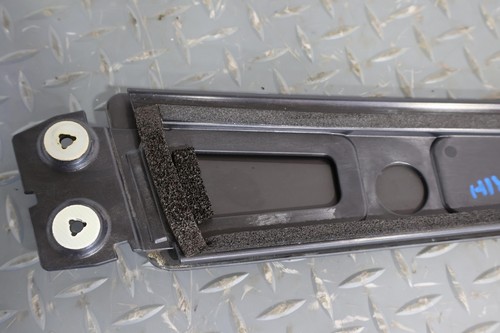 16-20 Tesla Model X Right Exterior B Pillar Glass Trim (1032364-00-C) Repaired - Picture 10 of 17