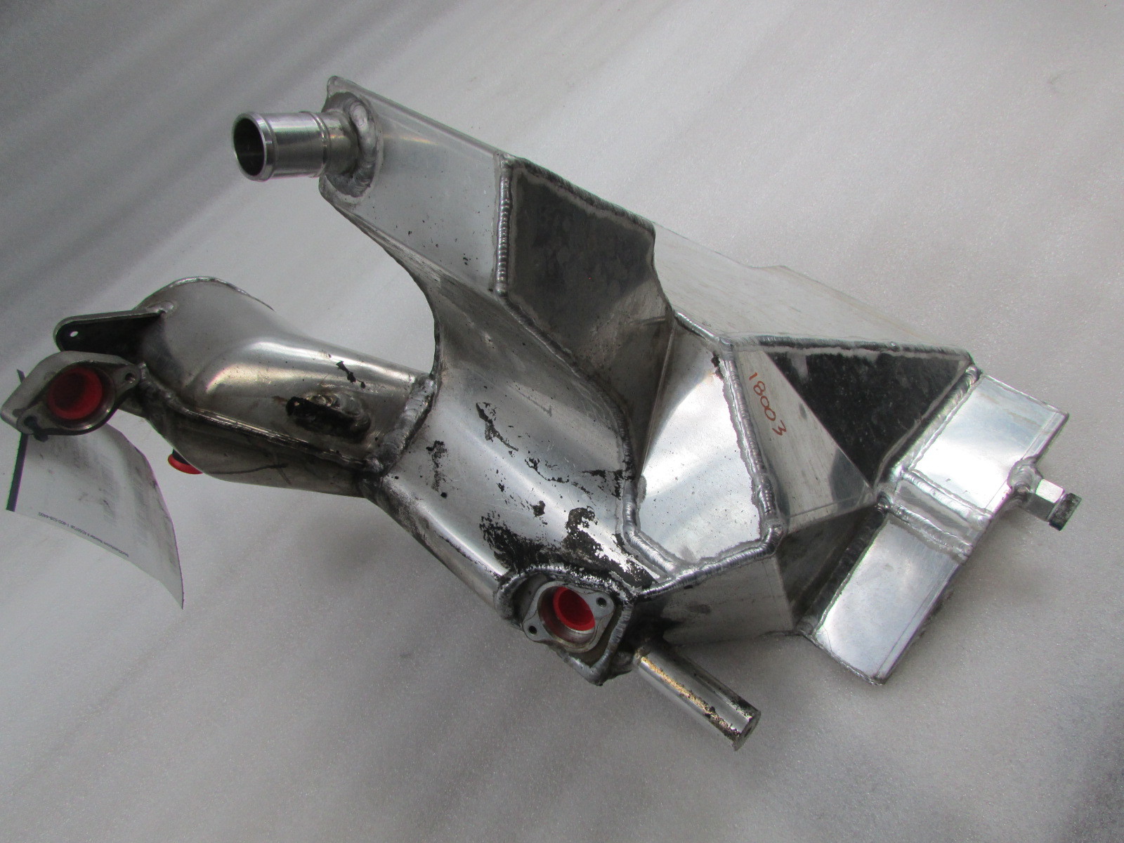 Mclaren MP4-12C, Oil Tank, Used, P/N 11F1028CP