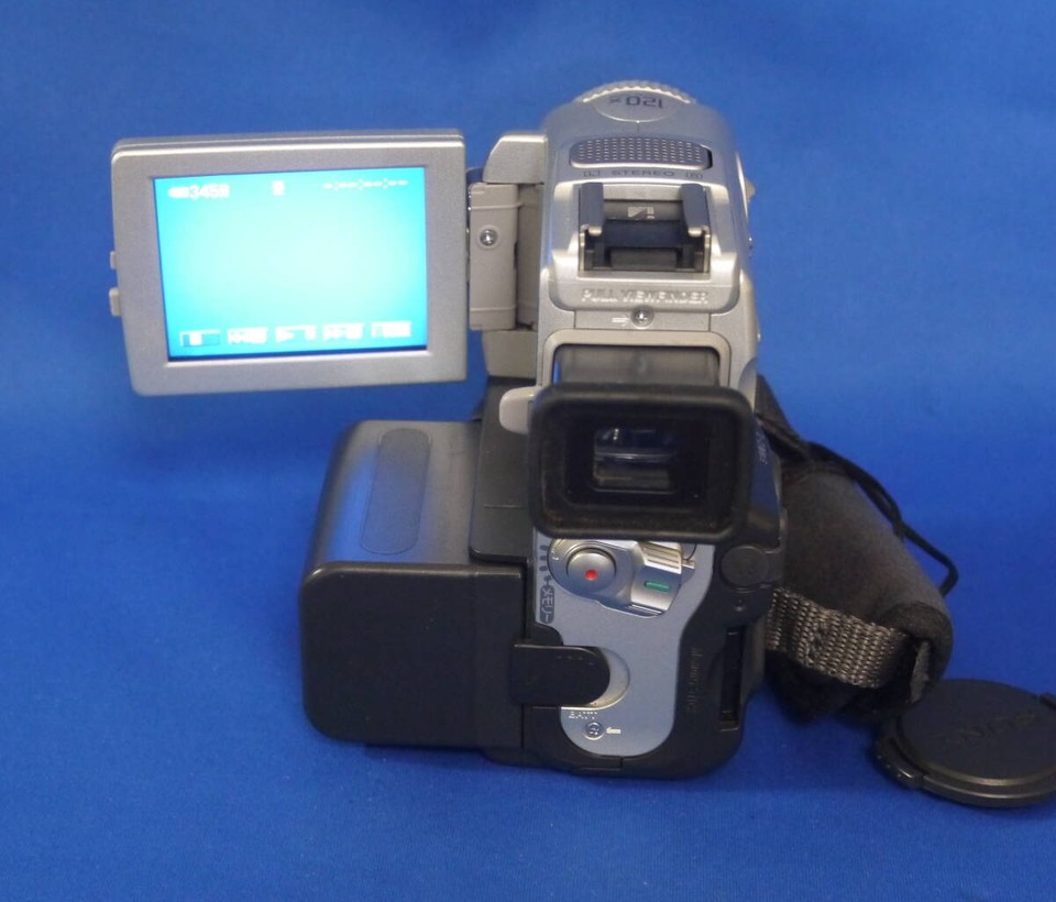 Vhbw Caricabatterie Universale Per Sony DCR-PC100/101E Con Spia LED, Alimentatore E Cavo Auto Inclusi, 8,4V