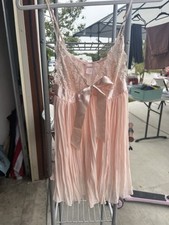 ctoria  s Secret Pink Pleated Lace Babydoll Nightie Size M Satin Bow Lingerie