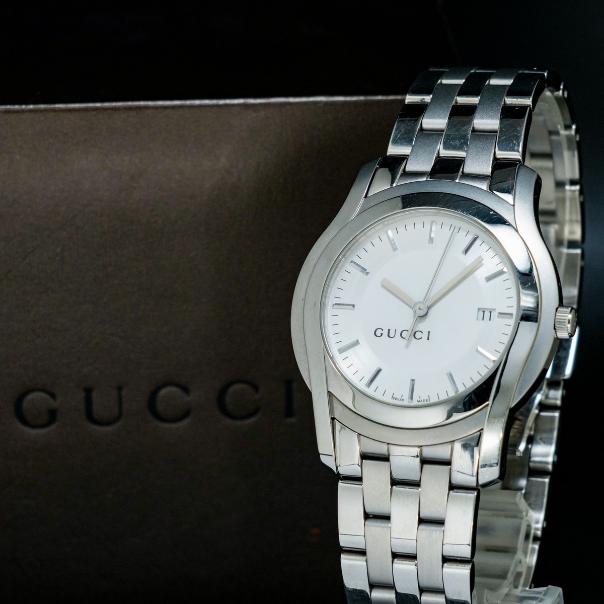 BOXED [MINT] GUCCI 5500XL White Silver Round Dial Date 38mm Quartz