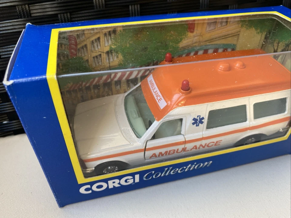Ambulancia Mercedes Benz Corgi 93184 en caja 1994 AW978 Foto 2 de 4