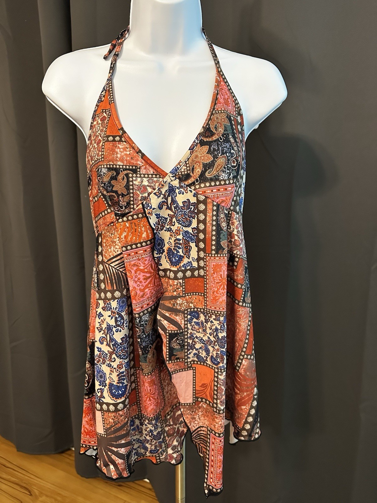 Halter Top Size M: Sleeveless V Neck Blouse Multicolor