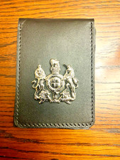 James Bond 007 Mi6 Police Style Leder Ausweis Geldbörse + UK Silberfarben Abzeichen