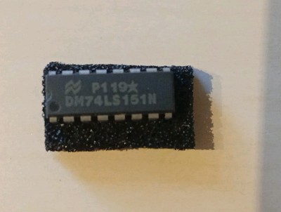 74LS151  8 Eingänge Digitaler Multiplexer