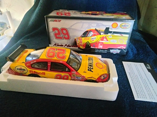 RCR Drivers Select 1:24 Kevin Harvick #29 Shell/Pennzoil 2001 Chevy LE NASCAR