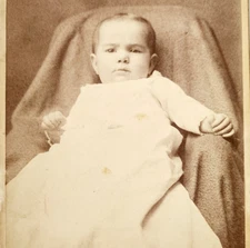 1880s Cabinet Card Victorian Cute Baby Kimball Lowell Massachusetts F13A